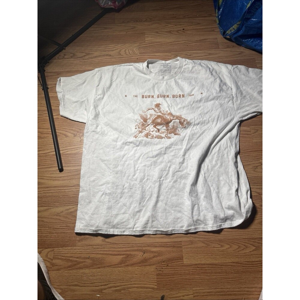 Zach Bryan Burn Burn Burn Tour 2023 Graphic T-Shirt XXL Large Cowboy Concert